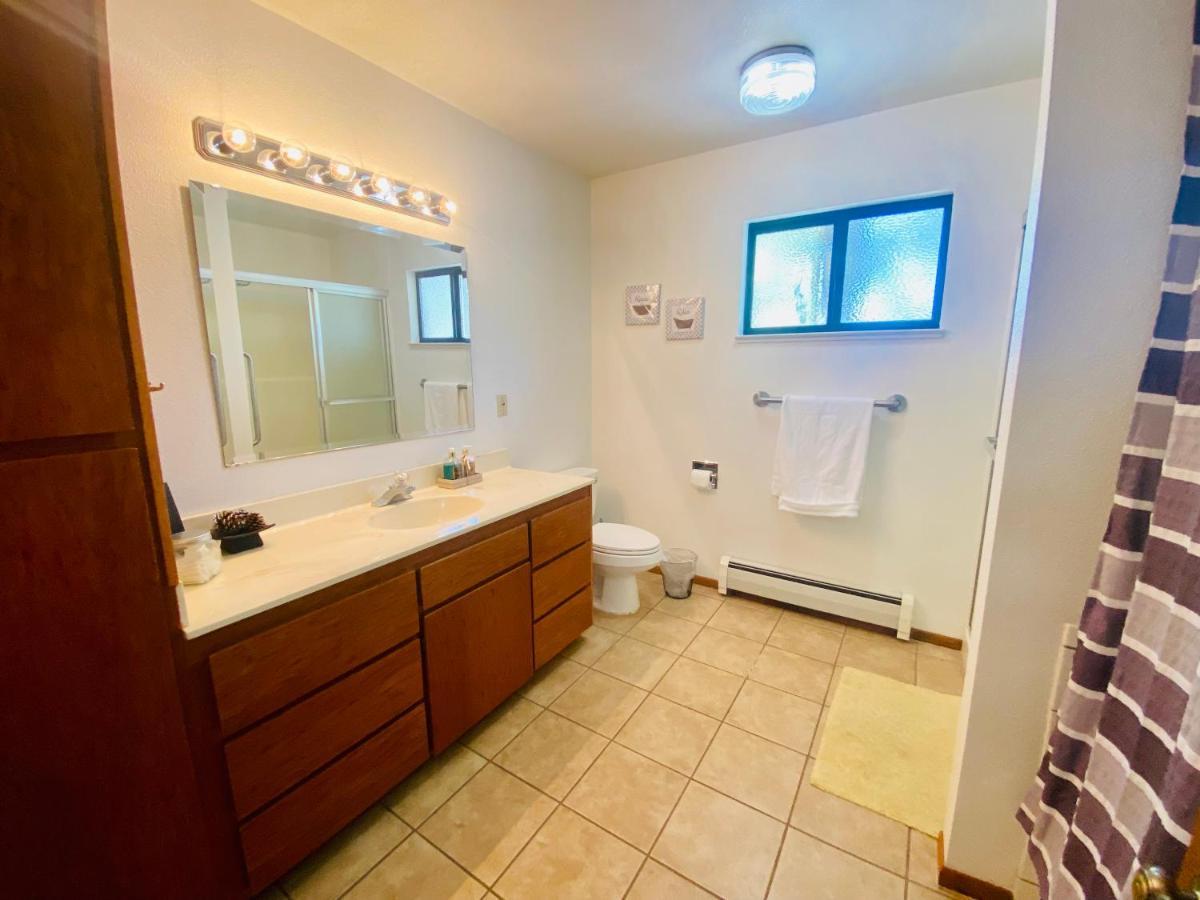 Family Friendly, 3 Bedroom House, With King Bed For Up To 15 - Bbq - Internet - Jet Tub Auburn Exterior photo