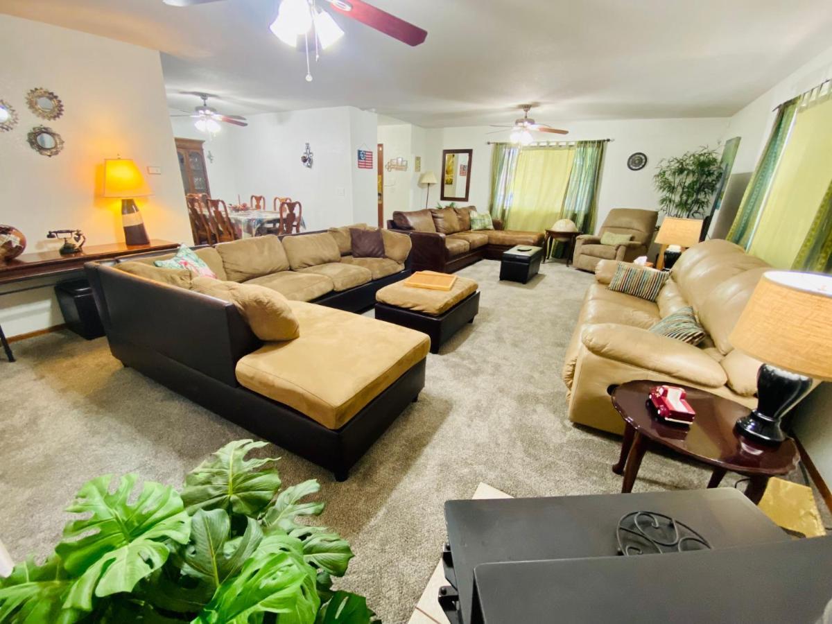 Family Friendly, 3 Bedroom House, With King Bed For Up To 15 - Bbq - Internet - Jet Tub Auburn Exterior photo